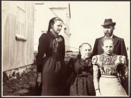 Rev. Sigurður Gunnarsson with his family 