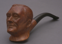 Franklin D. Roosevelt Wooden Portrait Smoking Pipe