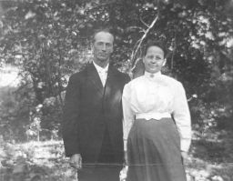 Franz Frederick Exner (1868-1950), Ph.D. 1903, and his wife Hannah Longstreet Blythe, outdoor snapshot