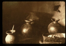 jad rakhne bhado ra ghyampo (जाँड राख्ने भाँडो र घ्याम्पो / Pot of Domestic Wine(kind of vessels) and Ghyampo)
