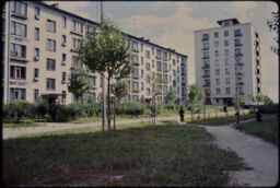 Park-like area in between residential buildings (Saint Petersburg, RU)