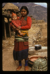 Amale chori bokdai (आमाले छोरी बोक्दै / mother is carrying a baby girl)