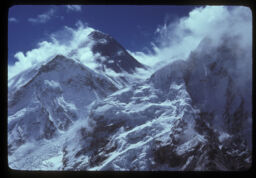 Nuptse Himalko kshetra (नुप्त्से हिमाल को दृश्य / Mount Luptse region)