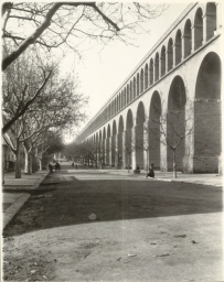 Montpellier. Le Peyrou, Aqueduct      