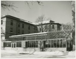 Stephenson Hall greenhouse