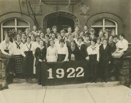 Milwaukee-Downer College class of 1922