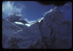 Sagarmatha Lhotse Nuptse himalaka drisya (सगरमाथा ल्होत्से नुप्त्से हिमालका दृश्य / Mount Everest, Lhotse, Nuptse)