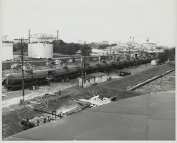 Industries Around Sewell's Point Yard: Freight Cars and Tank Cars