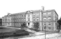Towne Building (built 1906, Cope & Stewardson, architects), School of Engineering, exterior, east façade
