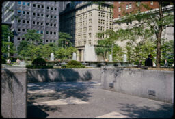 Public space with buildings in the background. (Mellon Square, Pittsburgh, Pennsylvania, USA)