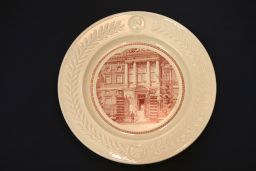Wedgwood china (University of Pennsylvania Bicentennial, 1940), plate depicting Law School Portico