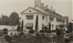 House with garden ; Brady James Cox ; Hamilton Farm ; Gladstone NJ