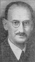 Harry Sternfeld (1888-1976), B.S. 1911, M.S. 1914, portrait photograph