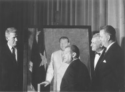 I.S. Ravdin (1894-1972) at the unveiling of his portrait