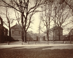 Cambridge. Saint Catherine's College, Main Court      